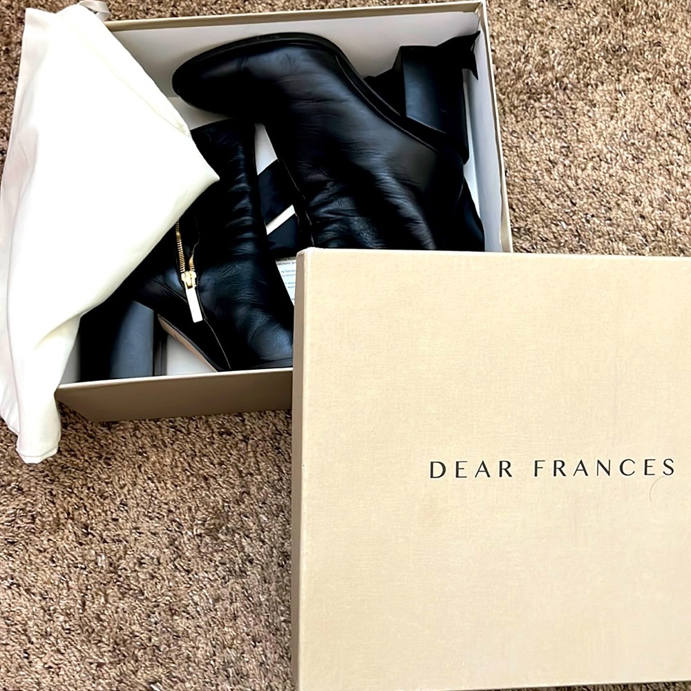 Dear Frances Spirit boots, gently used